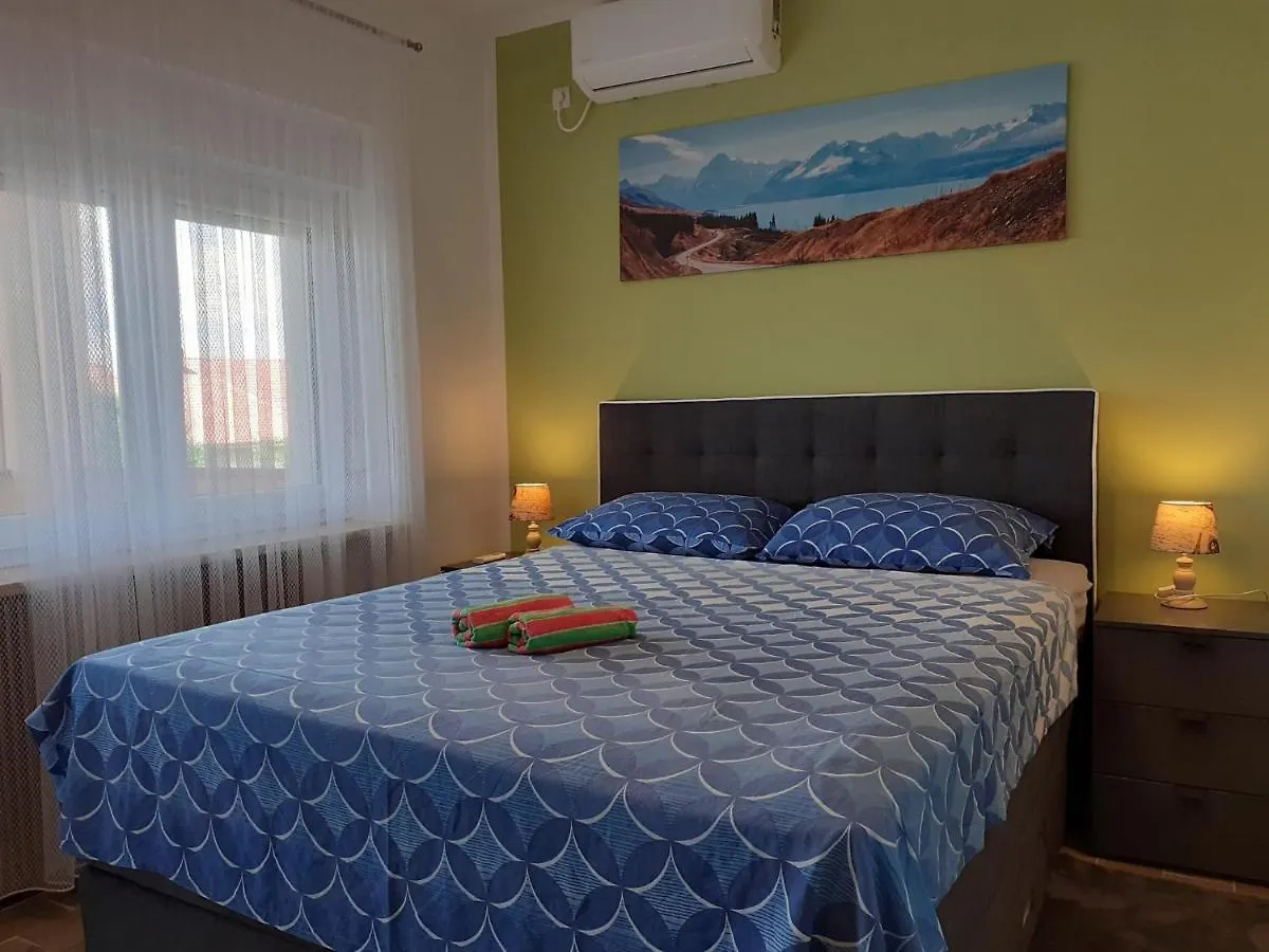 Apartment Mila With Whirlpool Malinska